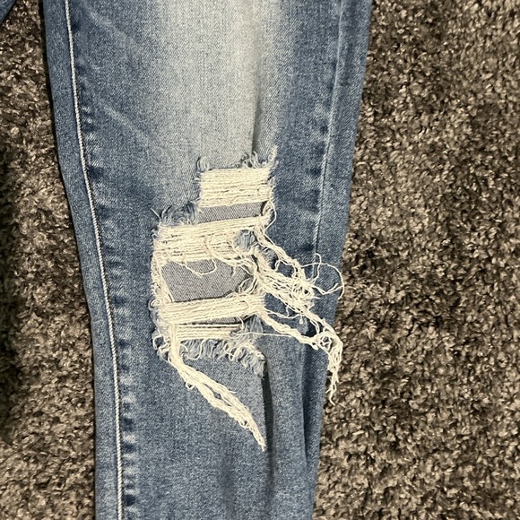 Studio Blue Jeans Distressed Rolled Cuff‎  Stretch Size 30 - Picture 6 of 12